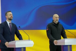 Пресконференція Міністрів оборони України та Польщі Дениса Шмигаля та Владислава Косіняк-Камиша