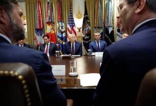 Новини світу - Бессент: Варіанти санкцій для РФ у Трампа на столі