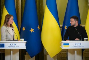 Спілкування Володимира Зеленського та Роберти Мецоли із журналістами
