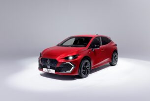 Авто новини - Дебютувало шосте покоління Renault Clio