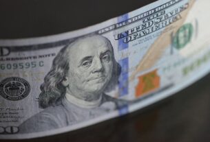 Новини бізнесу - Долар відіграв позиції після п’яти днів падіння