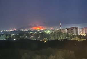 Новини світу - Другий за ніч: у РФ палає ще один НПЗ