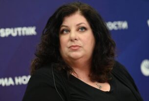 Новини світу - Експомічниці Байдена надали російське громадянство