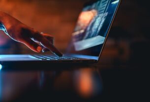 Новини України - Під час тестування е-нотаріату із державних реєстрів стався витік даних