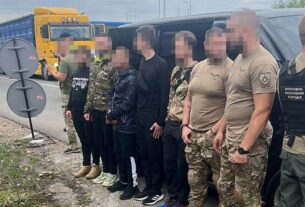 Новини України - Поліцейський з Києва вивозив ухилянтів під виглядом спецпризначенців