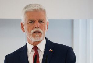 Новини світу - Президент Чехії закликав НАТО збивати літаки РФ