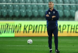 Новини спорту - Ребров ставить знак рівності між гравцями і їхніми фанами: Це нині важливо