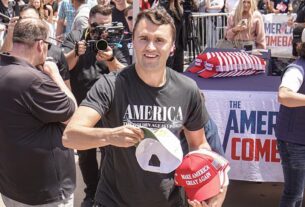 Новини світу - Соратника Трампа підстрелили на дебатах