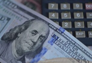 Новини світу - США вперше за дев'ять місяців знизили ключову ставку