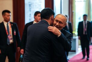 Новини світу - "Стратегічна" угода: Путін випросив у Сі експорт північних оленів до Китаю