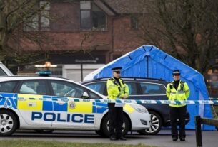 Новини світу - У Британії затримали трьох підозрюваних у шпигунстві на користь РФ