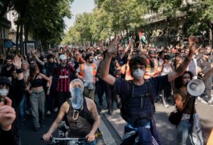 Новини світу - У Франції відбулися масштабні протести через зміну соцполітики