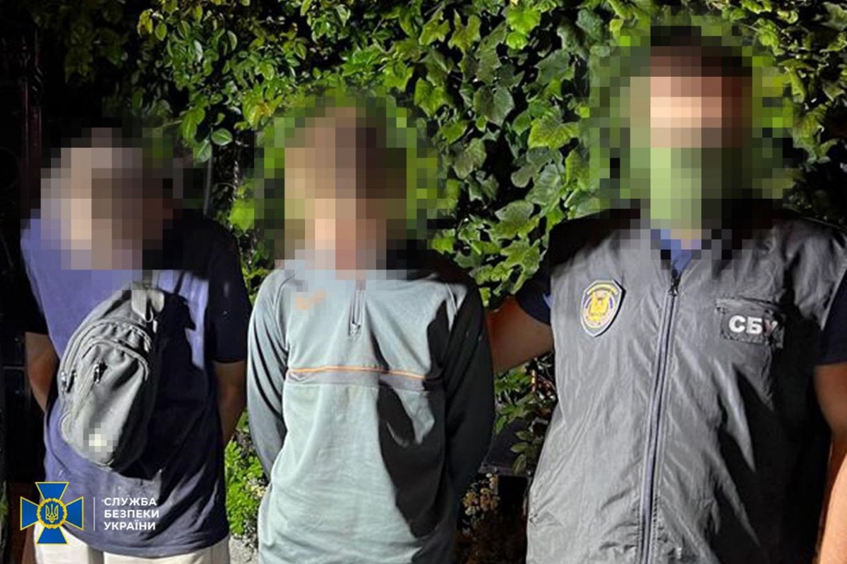 Новини України - У Львові двоє підлітків намагалися підірвати будинок військового