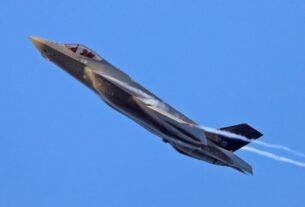 Новини світу - У НАТО заявили про "перехоплення" МіГ-31 в Естонії