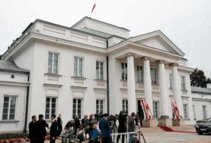 Новини світу - У Польщі знешкодили дрон, який літав над урядовими будівлями