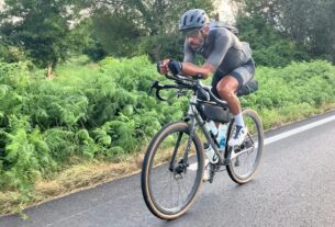 Новини світу - У РФ затримали француза, який намагався перетнути Євразію на велосипеді
