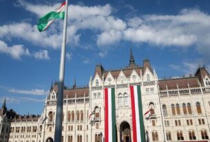 Новини світу - Угорщина приєдналася до обговорення щодо "стіни дронів" - ЗМІ