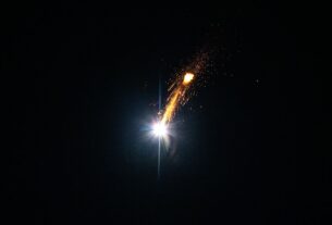 Новини світу - В Ізраїлі з'явився антидроновий бойовий лазер Залізний промінь