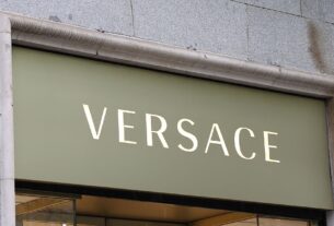 Новини бізнесу - Єврокомісія дозволила купівлю Versace модним домом Prada
