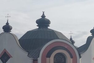 Новини України - Затримано чоловіка, який зрізав хрест із української церкви в Польщі
