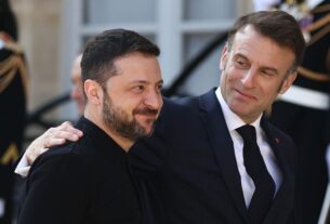 Новини України - Зеленський відвідає зустріч лідерів у Парижі - ЗМІ
