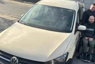 Новини України - Благодійники передали авто ветерану з інвалідністю