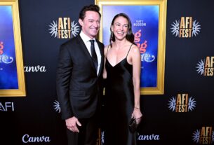 Новини культури - Г'ю Джекман офіційно представив нову кохану на червоній доріжці