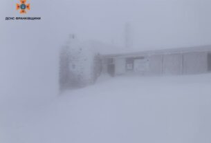 Новини України - На горі Піп Іван намело до 80 сантиметрів снігу