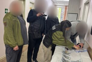 Новини України - На Одещині військового медика спіймали на хабарі