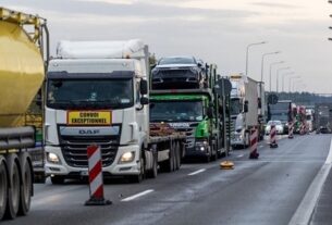 Новини України - На одному з пунктів пропуску на кордоні з Румунією обмежили рух