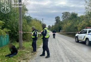 Новини України - На Житомирщині чоловік зарізав дружину та доньку