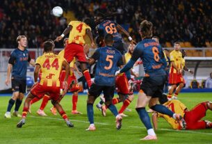 Новини спорту - Наполі мінімально перемогла Лечче на виїзді