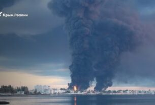 Новини України - Пожежа на нафтобазі у Феодосії: дим розтягнувся на 12 км
