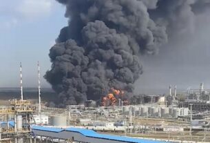 Новини світу - РФ вимушена субсидувати НПЗ через удари БПЛА - ЗМІ