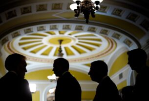 Новини України - Сенат США хоче заслухати посла РФ через викрадення українських дітей