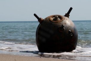 Новини України - Шторм викинув на узбережжя Одещини вісім морських мін