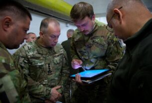 Новини України - Сирський: ЗСУ розсікли Добропільський виступ