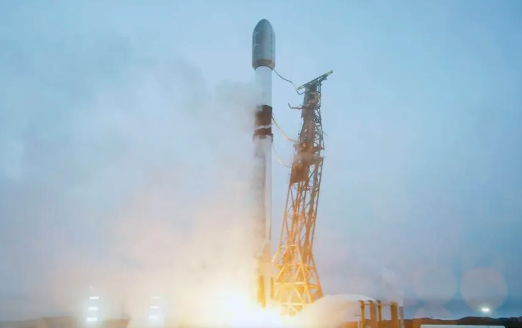 Новини світу - SpaceX подолала позначку у 10 000 супутників Starlink