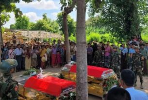 Новини світу - У М'янмі на антиурядовий протест скинули дві бомби: багато жертв