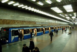 Новини Києва - У метро Києва пасажир впав на колії