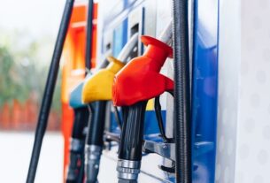 Новини світу - У РФ на мережах АЗС Медведчука виник дефіцит бензину