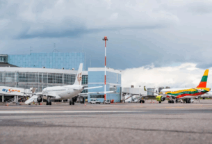 Новини світу - У Вільнюсі закривали аеропорт через повітряні кулі з Білорусі