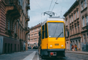 Новини України - Удар по Львову: у місті перебої зі світлом і роботою транспорту