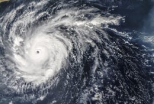 Новини світу - Ураган Мелісса рухається на Ямайку