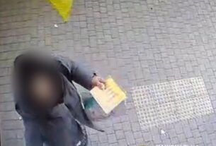 Новини України - В Одесі жінка отримала підозру за публічну наругу над прапором України