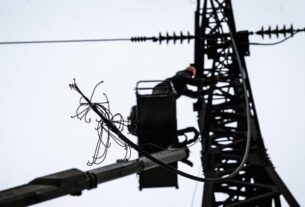 Новини України - В Україні нові відключення через обстріли і негоду