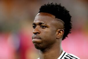 Новини спорту - Вінісіус показав себе галантним кавалером, вибачившись за зради