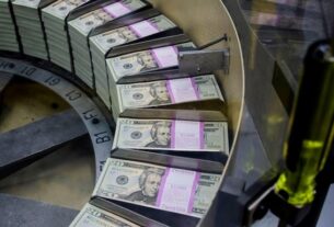 Без категорії - Заборгованість всіх держав світу наближається до рекордних рівнів