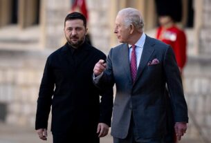 Новини України - Зеленський прибув у Лондоні і зустрівся з королем