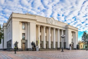 Новини України - Звільнені з полону військові отримуватимуть 50 тис. грн на місяць